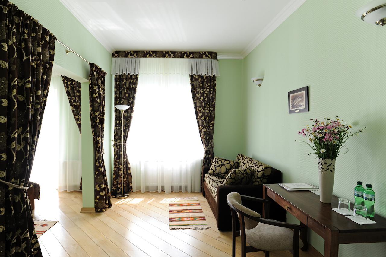 Zolota Forel Hotel Korostov Room photo