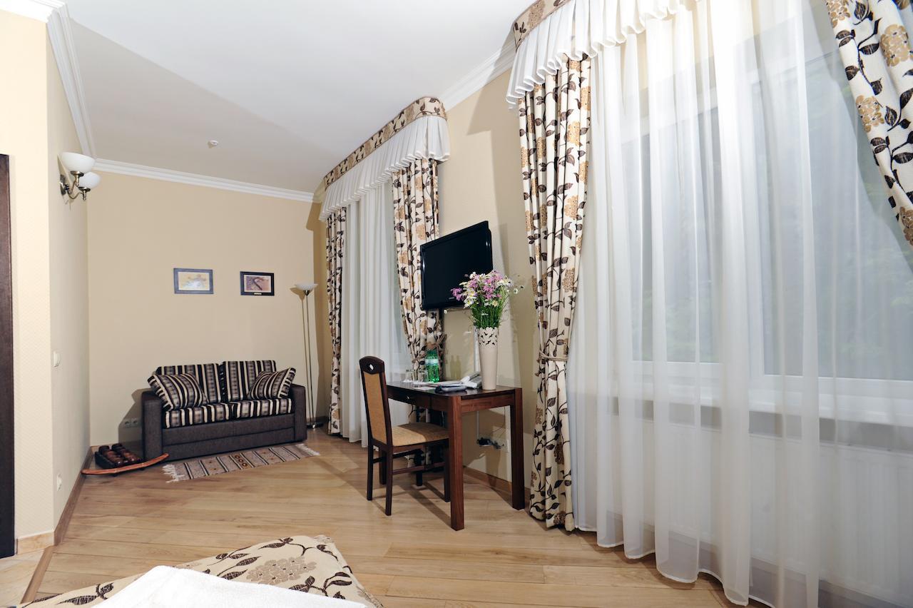 Zolota Forel Hotel Korostov Room photo